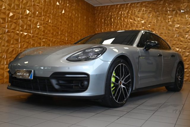 Porsche Panamera 2.9 4 E-HYBRID PLATINUM TETTO 21"PASM CHRONO FULL!, del 2022, 84.000 km, in vendita a Brescia (BS)