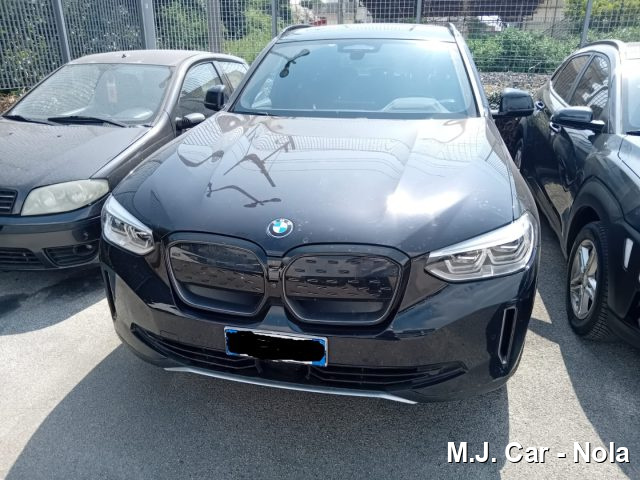 BMW iX3 Impressive - foto 2 di 4