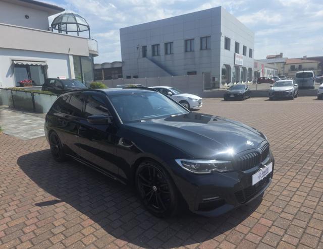 BMW 318 d Touring Msport - foto 3 di 4