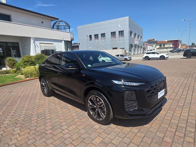Audi Q3 SPB 35 TDI S tronic S line edition - foto 3 di 4