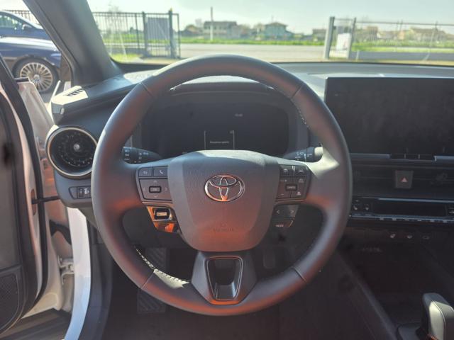Toyota C-HR 1.8 HV Active usato a MONTAGNANA