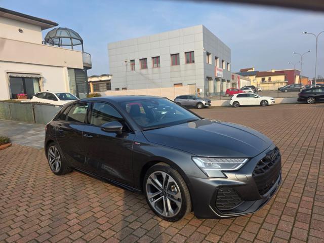 Audi A3 SPB 30 TFSI S tronic S line edition - foto 4 di 4