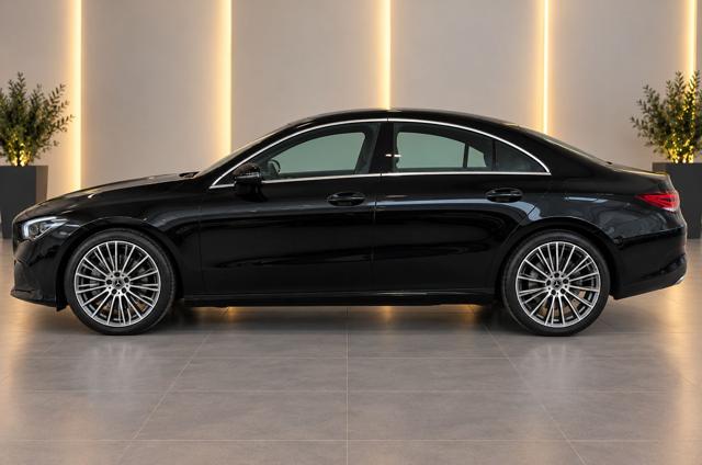Mercedes-Benz CLA 180 Sport - foto 3 di 4
