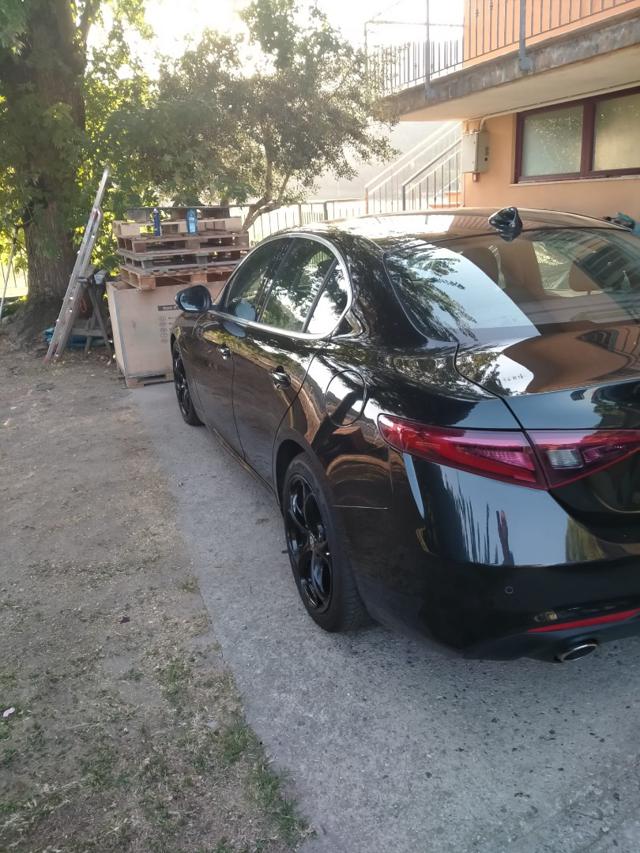 Alfa Romeo Giulia 2.2 Turbodiesel 150 CV Business - foto 4 di 4
