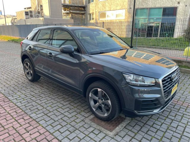 Audi Q2 1.6 TDI Business - foto 4 di 4