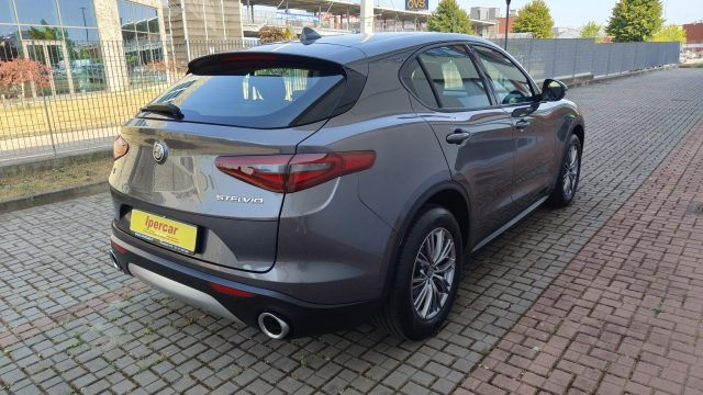 Alfa Romeo Stelvio 2.2 Turbodiesel 190 CV AT8 Q4 Business - foto 4 di 4