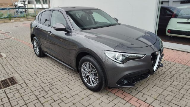 Alfa Romeo Stelvio 2.2 Turbodiesel 190 CV AT8 Q4 Business - foto 4 di 4