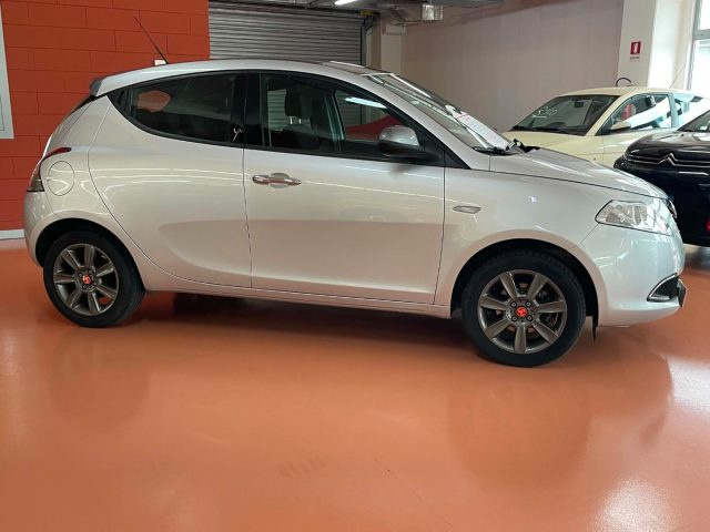 Lancia Ypsilon 1.2 69 CV 5 porte Gold - foto 2 di 4