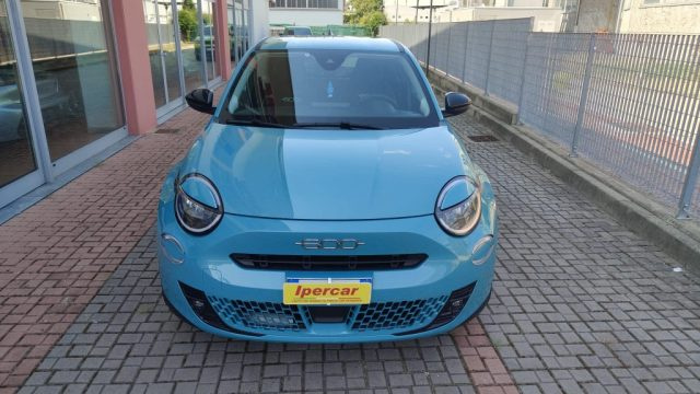 Fiat 600 Hybrid 145 CV DCT MHEV - foto 2 di 4