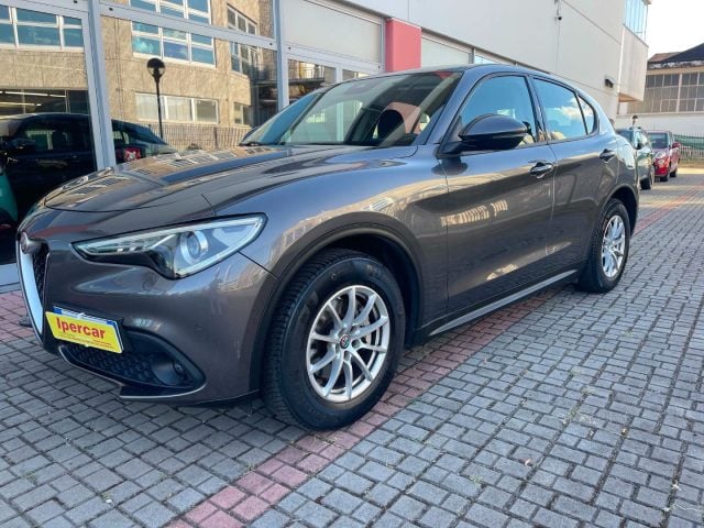 Alfa Romeo Stelvio 2.2 Turbodiesel 160 CV AT8 RWD Business PROMO, del 2020, 47.000 km, in vendita a Beinasco (TO)