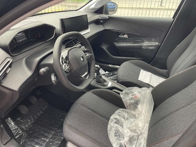 Peugeot 208 Style Turbo benzina 100 - foto 3 di 4