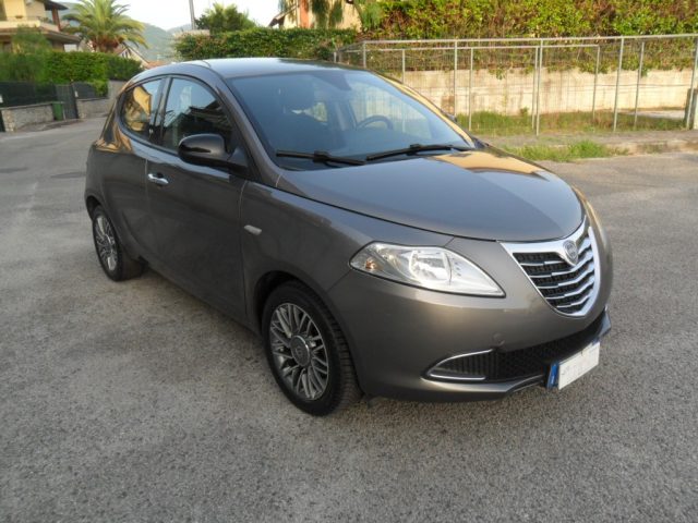 Lancia Ypsilon 1.3 MJT 16V 95 CV 5 porte S&S Platinum usato a GIFFONI VALLE PIANA