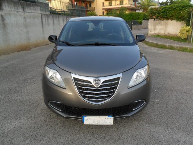 Lancia Ypsilon 1.3 MJT 16V 95 CV 5 porte S&S Platinum - foto 3 di 4