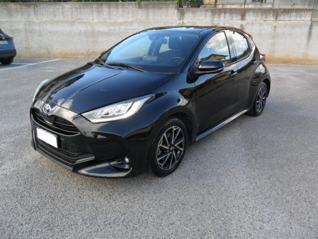 Toyota Yaris 1.5 Hybrid 5 porte Lounge - foto 2 di 19
