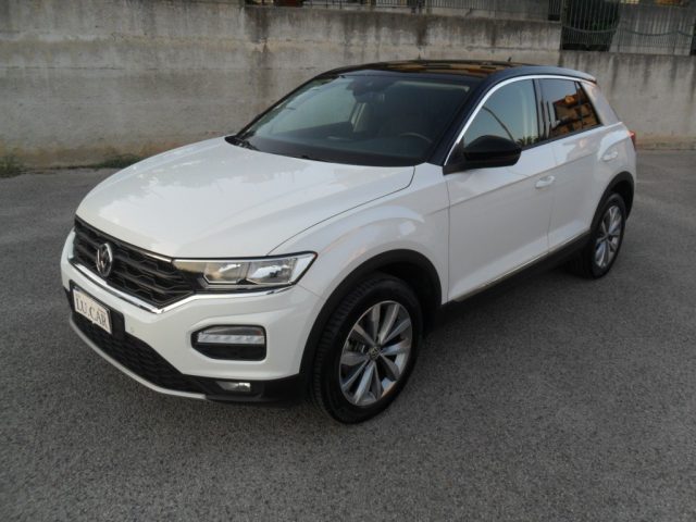 Volkswagen T-Roc 1.5 TSI ACT Advanced BlueMotion Technology - foto 2 di 4