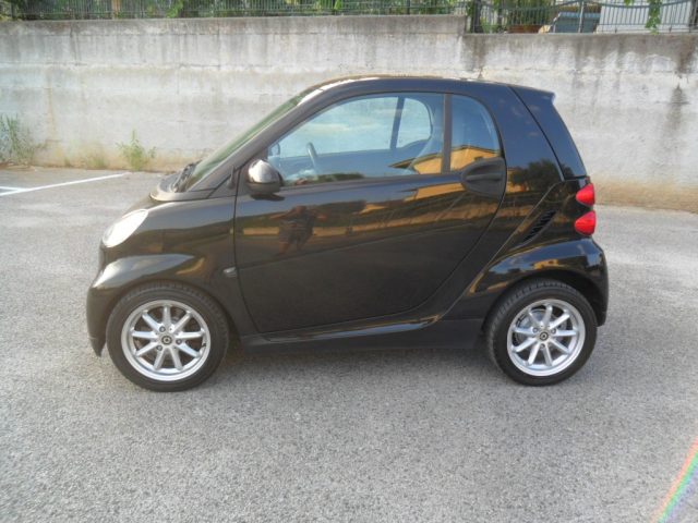 smart forTwo 1000 52 kW coupé limited two - foto 2 di 4