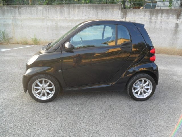 smart forTwo 1000 52 kW coupé limited two - foto 2 di 4