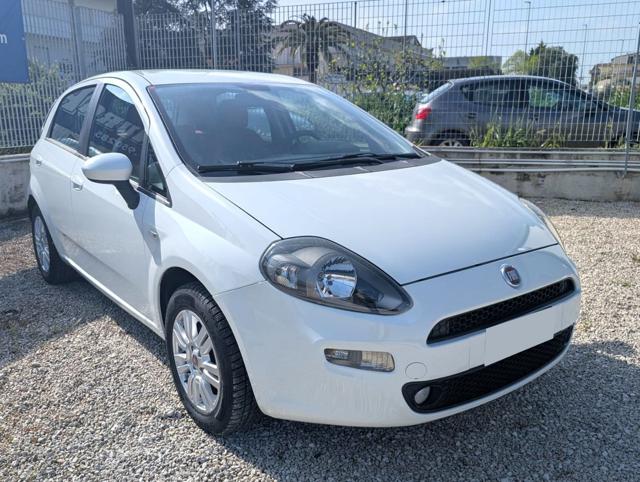 Fiat Punto 1.4 S&S 8V Dualogic 5 porte Lounge - foto 2 di 4