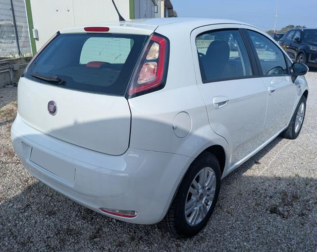 Fiat Punto 1.4 S&S 8V Dualogic 5 porte Lounge - foto 4 di 4