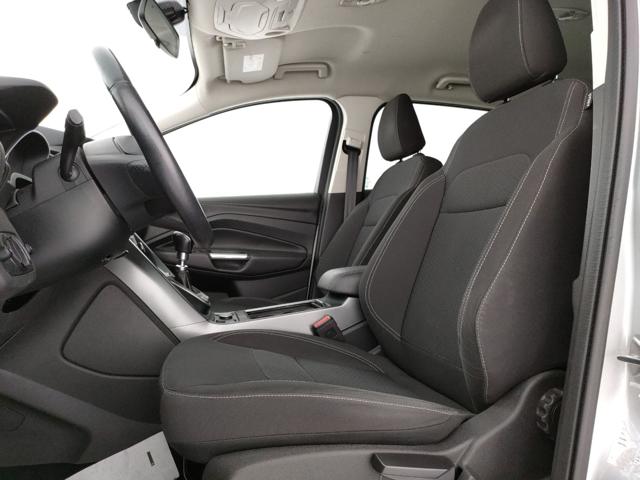 Ford Kuga 1.5 TDCI 120 CV S&S 2WD Titanium - foto 4 di 4