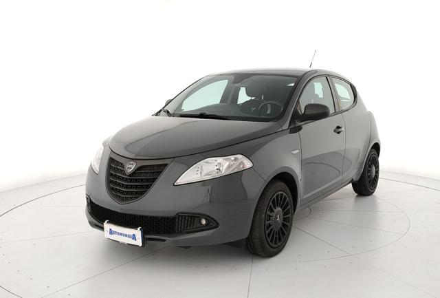 Lancia Ypsilon 1.2 69 CV 5 porte Elefantino 5 Posti - foto 2 di 4