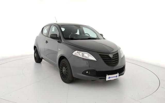 Lancia Ypsilon 1.2 69 CV 5 porte Elefantino 5 Posti usato a BARLETTA