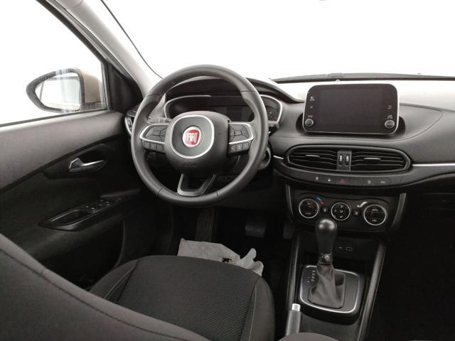 Fiat Tipo 1.6 Mjt S&S DCT SW Lounge usato a BARLETTA