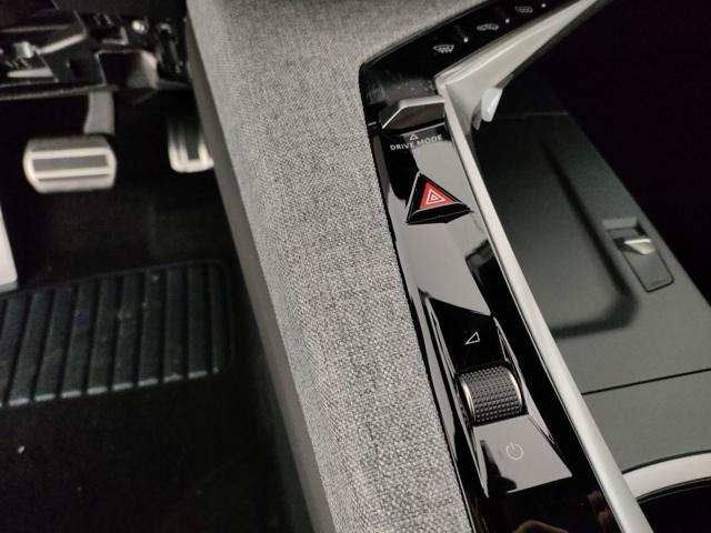 Peugeot 3008 Hybrid 145 e-DCS6 GT nuovo a BARLETTA