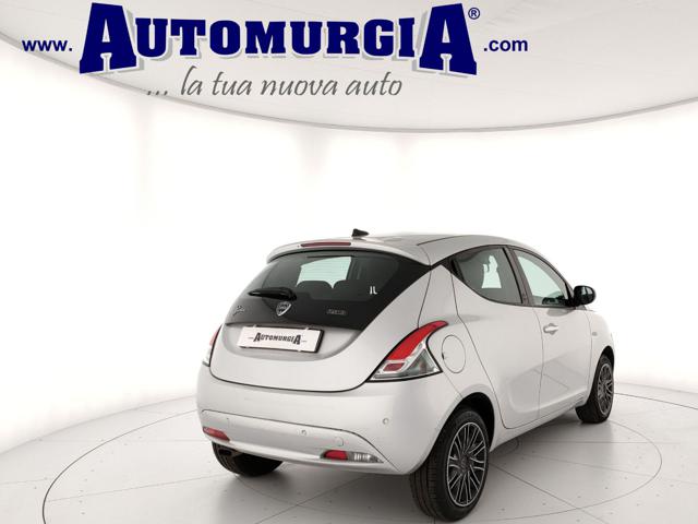 Lancia Ypsilon 1.0 FireFly 5 porte S&S Hybrid Ecochic Gold - foto 3 di 4