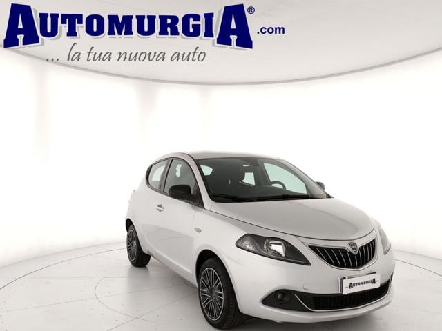 Lancia Ypsilon 1.0 FireFly 5 porte S&S Hybrid Ecochic Gold usato a BARLETTA