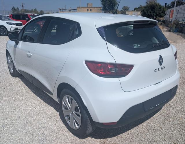 Renault Clio 1.2 75CV 5 porte Zen TAGLIANDATA - foto 4 di 4