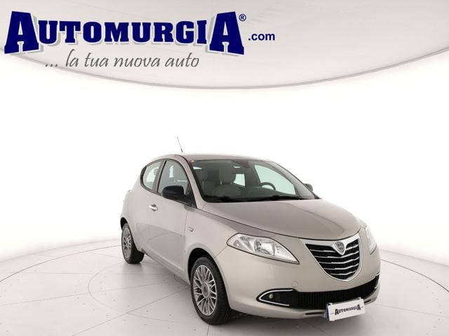 Lancia Ypsilon 1.2 69 CV 5 porte S&S Platinum, del 2013, 102.973 km, in vendita a Barletta (BT)