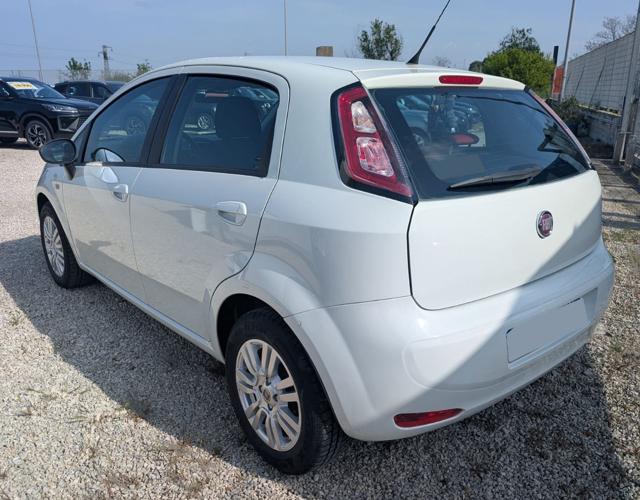 Fiat Punto 1.4 S&S 8V Dualogic 5 porte Lounge - foto 3 di 4