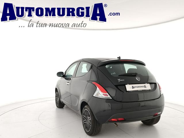 Lancia Ypsilon 1.0 FireFly 5 porte S&S Hybrid Silver 5P. - foto 3 di 4