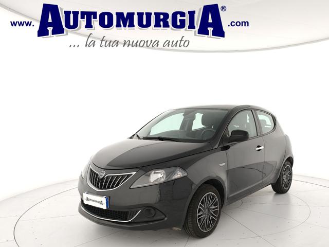 Lancia Ypsilon 1.0 FireFly 5 porte S&S Hybrid Silver 5P. - foto 2 di 4