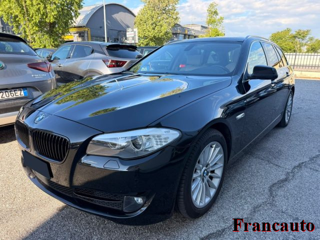 BMW 530 d xDrive 258CV Touring Futura GANCIO NUOVO usato a CALCINATO