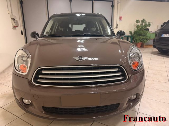 MINI Countryman Mini Cooper D Countryman ALL4 112cv 1.6 - foto 2 di 4