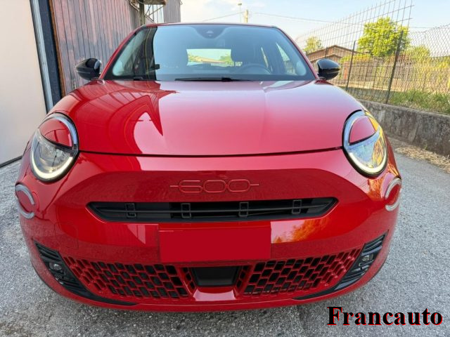 Fiat 600e Red - foto 2 di 4
