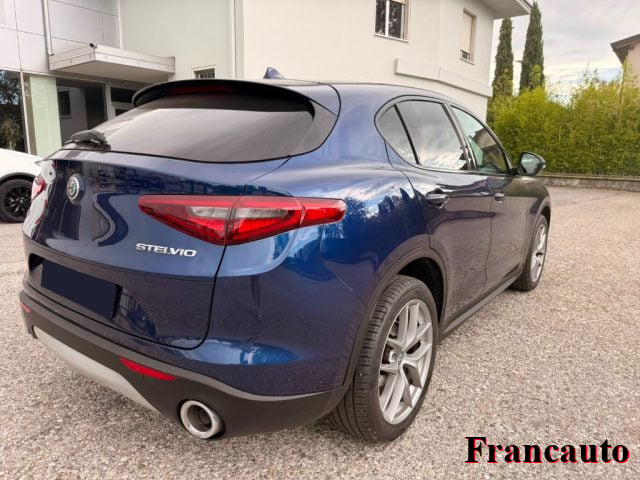 Alfa Romeo Stelvio 2.2 Turbodiesel 210 CV AT8 Q4 Super - foto 3 di 4
