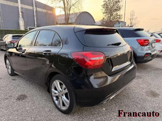 Mercedes-Benz A 200 d Automatic Business - foto 3 di 4