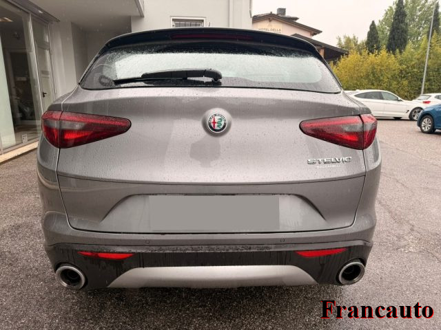 Alfa Romeo Stelvio 2.2 Turbodiesel 190 CV AT8 RWD Executive - foto 2 di 16