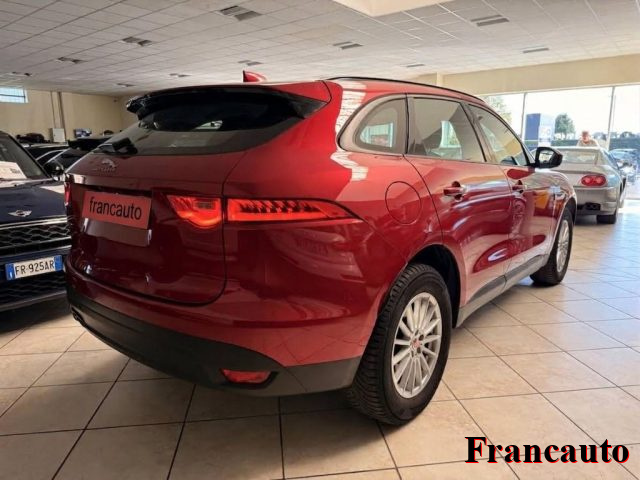 Jaguar F-Pace 2.0 D 180 CV aut. Portfolio - foto 2 di 11