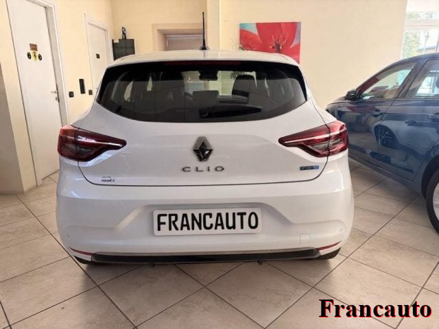 Renault Clio Full Hybrid E-Tech 145 CV 5 porte Engineered - foto 2 di 4