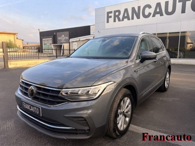 Volkswagen Tiguan 2.0 TDI 150 CV SCR DSG Life, del 2022, 95.000 km, in vendita a Calcinato (BS)
