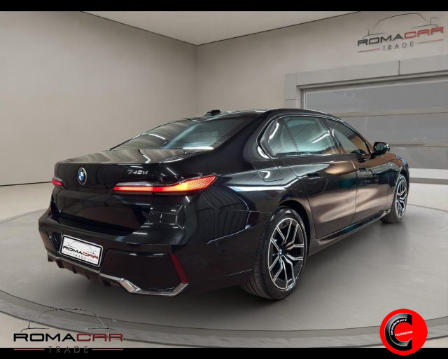 BMW 740 d xDrive - foto 2 di 4