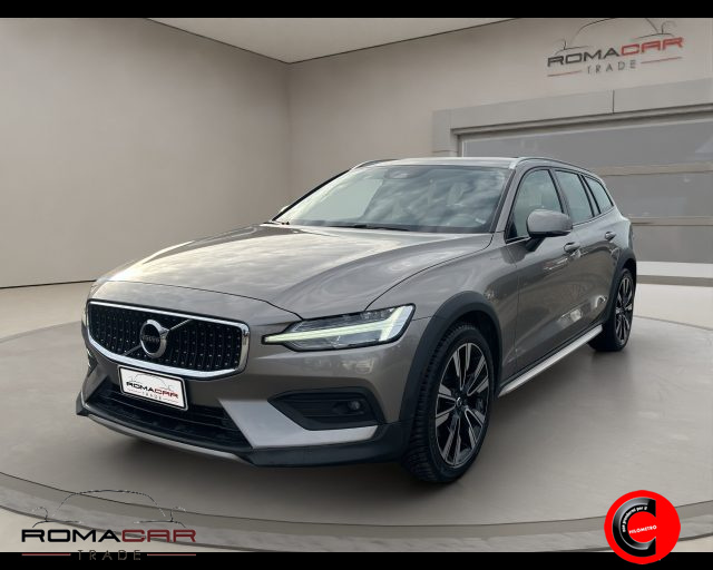 Volvo V60 Cross Country D4 AWD Geartronic Business Plus usato a ROMA