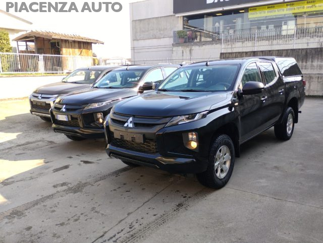 Mitsubishi L200 2.3 D Double Cab 4x4 Easy Select Invite Connect usato a S. NICOLò DI ROTTOFRENO