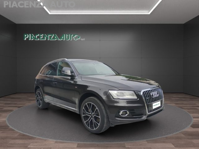 Audi Q5 2.0 TDI 177CV...S LINE..CERCHI 20..FARI LED - foto 1 di 4