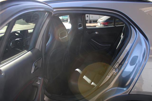 Mercedes-Benz GLA 220 d 4M Premium AMG-NIGH-GANCIO-VINCOLO FINANZIAMENTO, del 2018, 87.000 km, in vendita a Denno (TN)