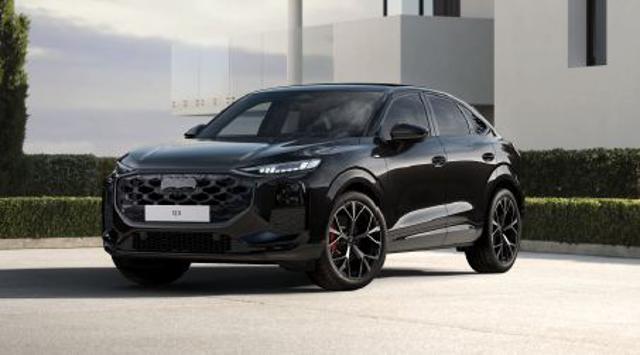 Audi Q3 Sportback quattro S-Line TETTO-GANCIO nuovo a DENNO